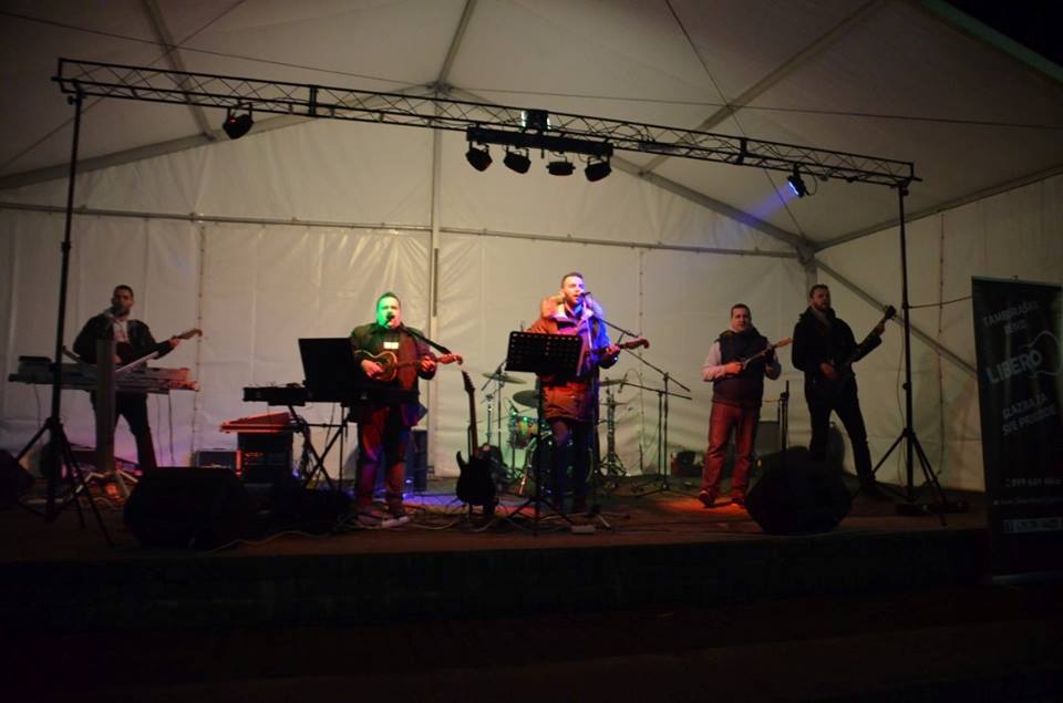 DOČEK NOVE 2018. GODINE UZ TS LIBERO [GALERIJA SLIKA]