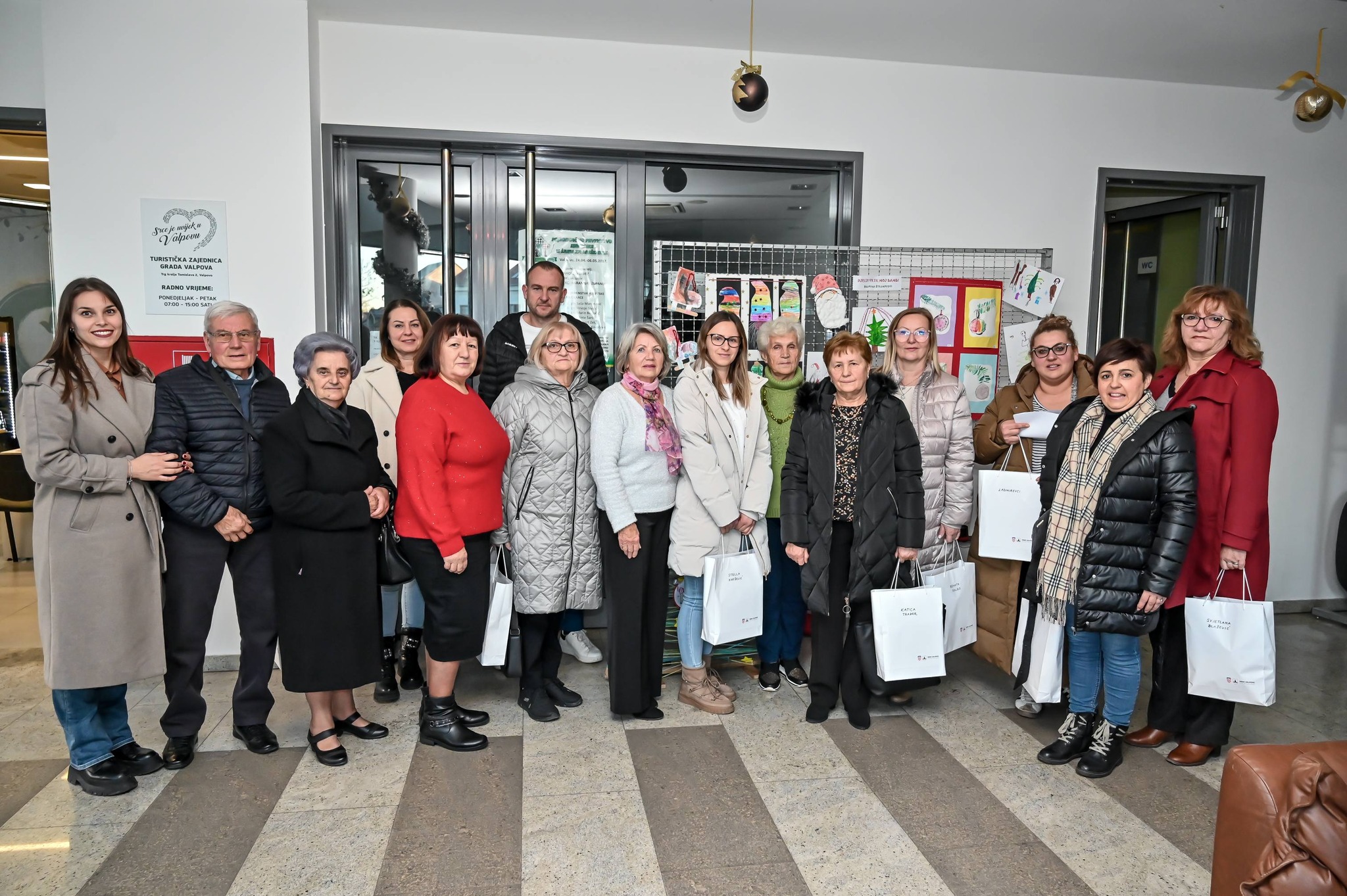 DODIJELJENE NAGRADE ZA NAJUREĐENIJU OKUĆNICU, BALKONSKI PROSTOR I PRIGRADSKO NASELJE NA PODRUČJU GRADA VALPOVA U 2025. GODINI